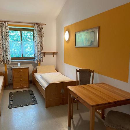 Krug'S Family Hostel Und Restaurant Weilheim in Oberbayern Eksteriør billede