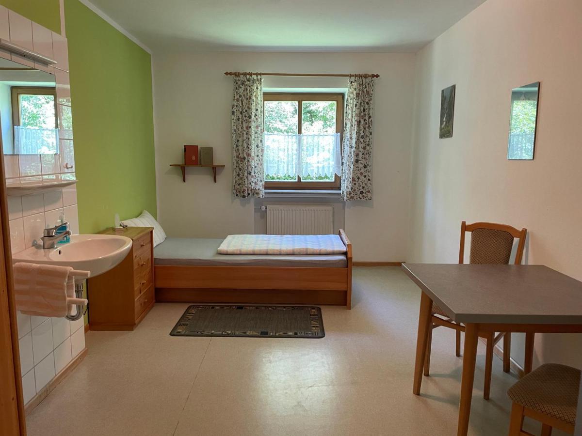 Krug'S Family Hostel Und Restaurant Weilheim in Oberbayern Eksteriør billede