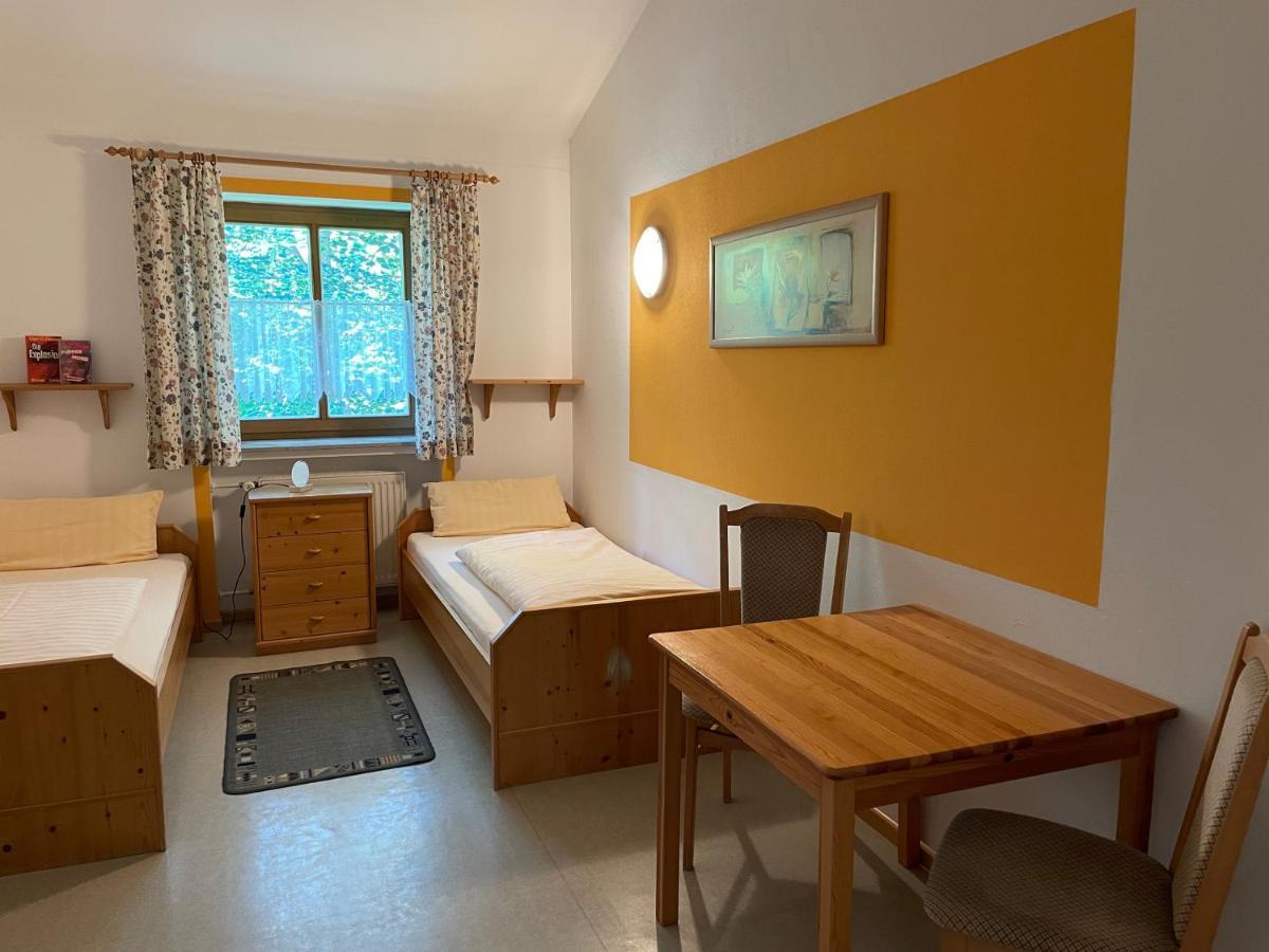 Krug'S Family Hostel Und Restaurant Weilheim in Oberbayern Eksteriør billede