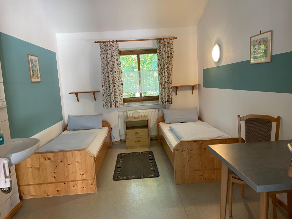 Krug'S Family Hostel Und Restaurant Weilheim in Oberbayern Eksteriør billede